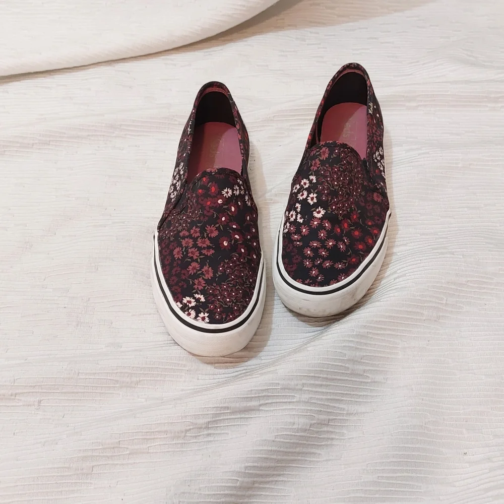 Keds Slip-On Floral Sneakers - Burgundy & Black Size 9